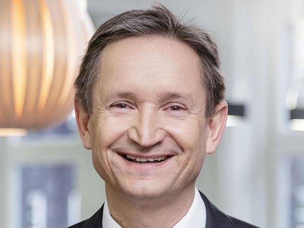 Dr. Helmut Hildebrandt