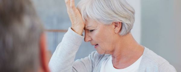 老人丧偶后的心理过程 老人如何走出丧偶的痛苦 老人丧偶后的表现