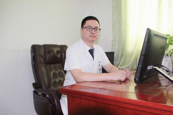 長期靠咖啡緩解頭痛行嗎？醫(yī)生:不建議，容易出現(xiàn)這種危險