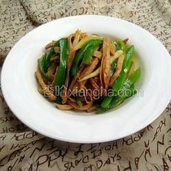 黄花炒肉的做法[图]