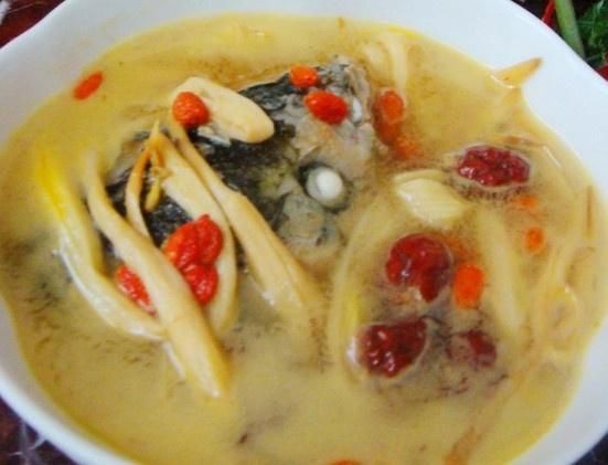 干黃花菜怎么煲湯好喝 清熱降火的超入味營養(yǎng)湯