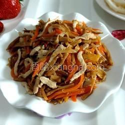 黄花菜炒肉丝的做法[图]