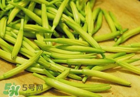 新鮮黃花菜怎么保存？干黃花菜怎么保存
