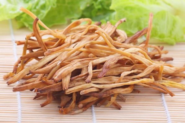 哪些食物是黄花菜的最佳搭配