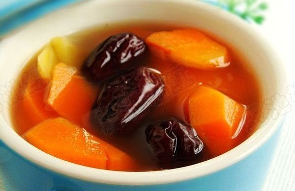 胡蘿卜紅棗姜片湯