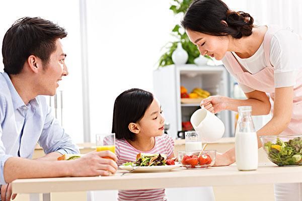 早餐喝牛奶吃雞蛋？這不科學(xué)！這樣吃早餐才更營(yíng)養(yǎng)