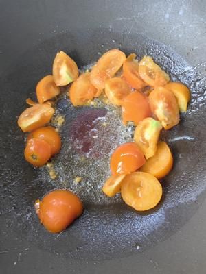 香菜西红柿鸡蛋汤的做法 步骤2