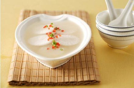 三款女白領(lǐng)美味排毒養(yǎng)顏湯