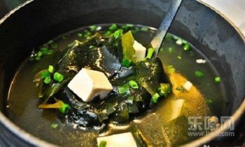 排毒喝什么湯最好 喝什么湯可以排毒 喝什么湯排毒養(yǎng)顏