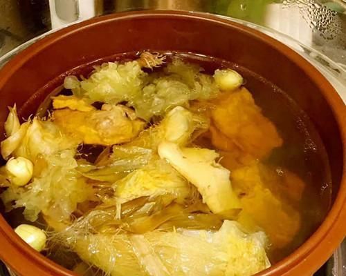 做一碗滋補(bǔ)養(yǎng)生湯（十五道秘方教你輕松變身健康大廚）