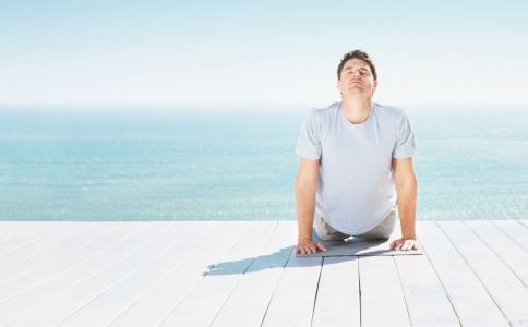 快速瘦小腹的秘訣 冬季如何瘦小腹 消滅小肚腩