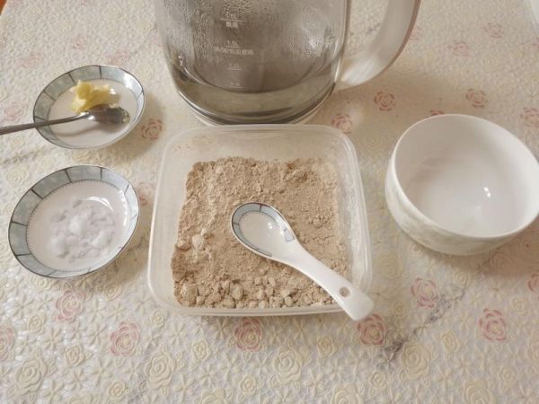純奶手撕吐司的做法 步驟1