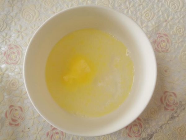 純奶手撕吐司的做法 步驟1