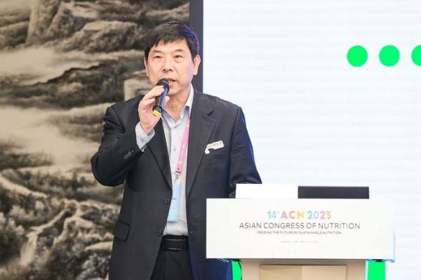 【中國疾病預防控制中心營養(yǎng)與健康所研究員、中國營養(yǎng)學會微量元素營養(yǎng)分會主任委員霍軍生教授】