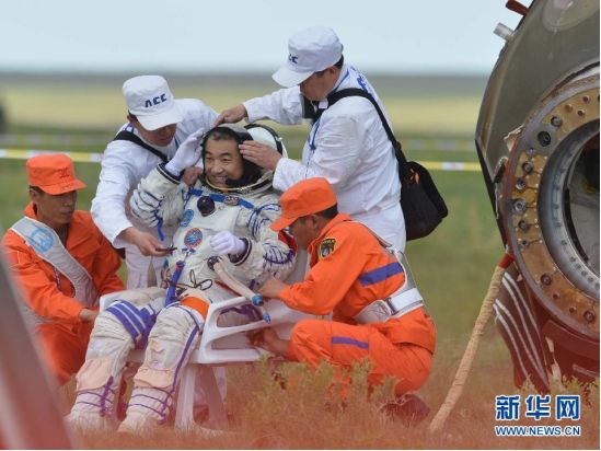 航天员出舱后一时无法直立行走