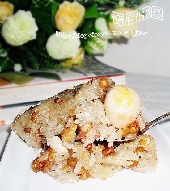 八寶鵪鶉蛋肉粽子