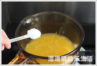 香橙果冻的做法（有趣又健康的消夏甜品）