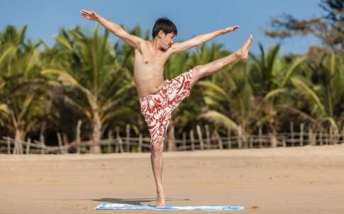 蹲馬步怎樣算正確 蹲馬步一般要多久 蹲馬步有什么好處
