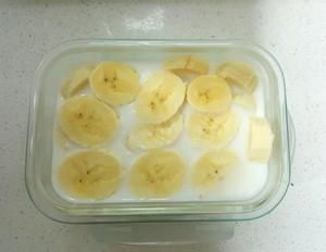 蛋烤香蕉牛奶燕麥片(超強(qiáng)飽腹健康低脂)的做法 步驟5