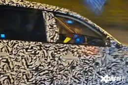 豐田新一代RAV4內(nèi)飾首次曝光！照搬凱美瑞？