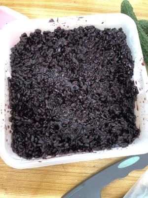 黑米飯團(tuán)(健身必備減脂餐系列1)的做法 步驟1