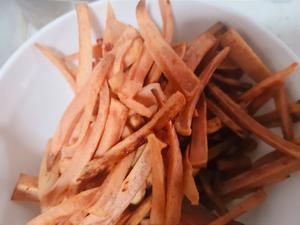 健康減肥的糙米飯團(tuán)的做法 步驟5