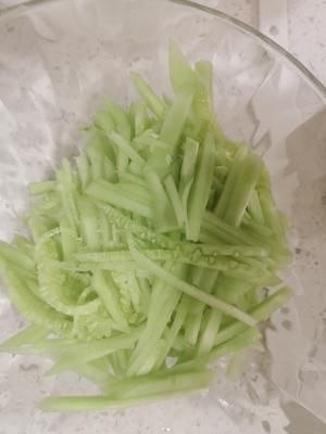 健康減肥的糙米飯團(tuán)的做法 步驟4