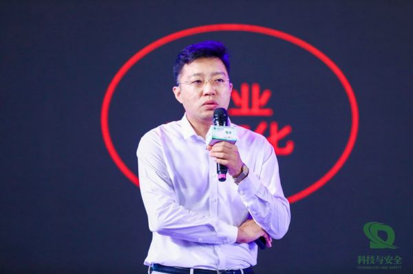 千種幻影創(chuàng)始人-張雷.jpg