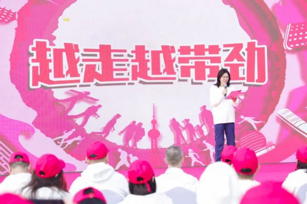 ▲健骨操（骨動活力版）升級上線公益嘉賓郎導(dǎo)現(xiàn)場分享