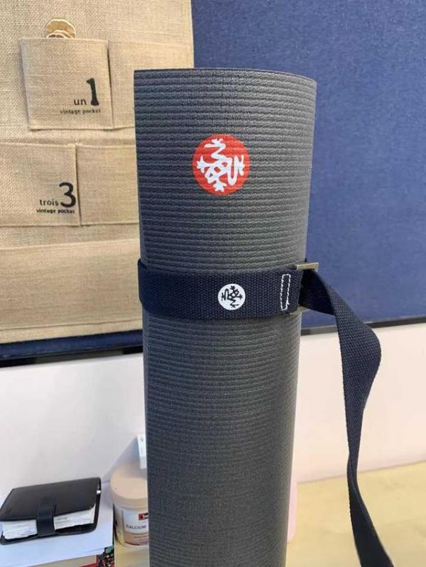 健身想買瑜伽墊，PU材質(zhì)和TPE材質(zhì)哪個比較好，我應(yīng)該選哪個?-有駕