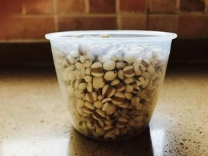 养生红豆薏米水的做法 步骤1