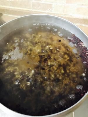 养生红豆薏米水的做法 步骤4
