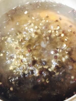 养生红豆薏米水的做法 步骤5