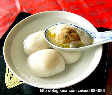 上海特色小吃--蟹粉鲜肉汤团