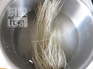【酸辣粉】的做法步骤 第4步