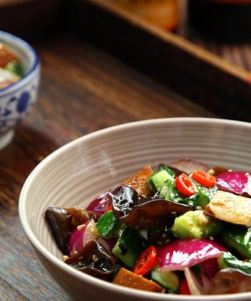 營養(yǎng)什錦菜的制作方法（多種食材搭配，打造健康餐桌）
