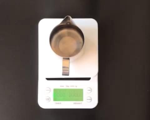 純奶手撕吐司的做法 步驟1