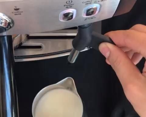 純奶手撕吐司的做法 步驟1