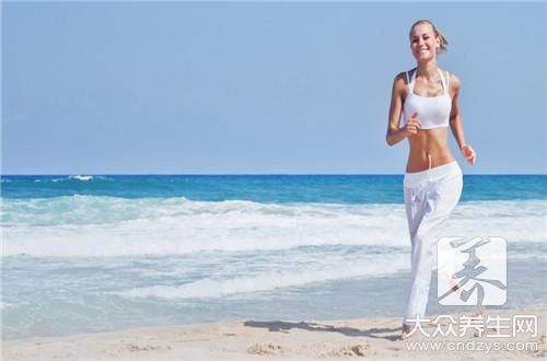 原地跑步的好处，这样同样能减肥！