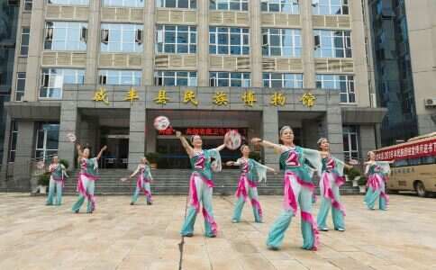 經(jīng)常跳舞是否能減肥 如何減肥 減肥運動有哪些