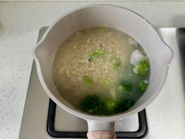 純奶手撕吐司的做法 步驟1