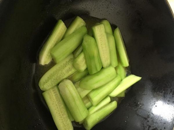 純奶手撕吐司的做法 步驟1