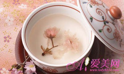 点击图片进入下一页