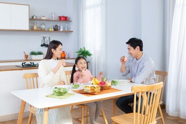 冬季飲用習(xí)慣養(yǎng)成，養(yǎng)樂多新春限定包裝龍重登場