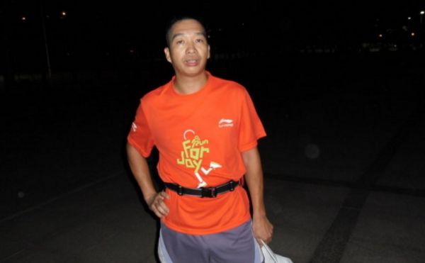 夜跑前的热身运动有哪些？夜跑热身运动怎么做？(1)