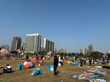 成都人見不得太陽