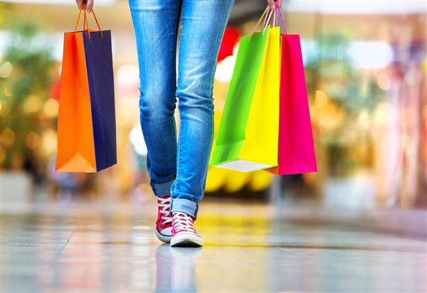 歌莉娅服装门店女试衣间上方装有摄像头！官方：只有店主有权查看