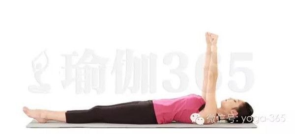 平躺提胸式瑜伽豐胸1