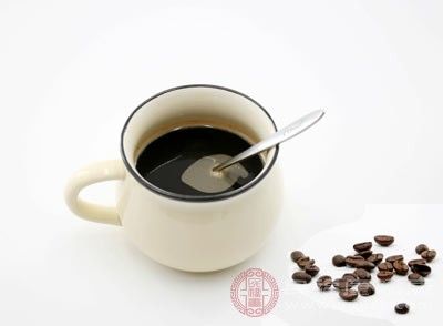 每天一杯咖啡“續(xù)命”，對(duì)健康是好是壞