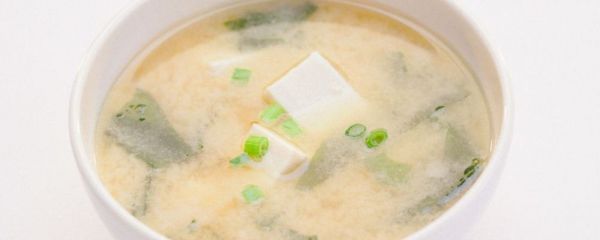 喝蜂蜜的好处 蜂蜜的功效与作用 提高男人性能力